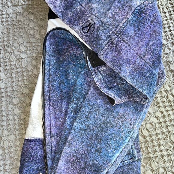 Lululemon scuba hoody - Picture 13 of 13